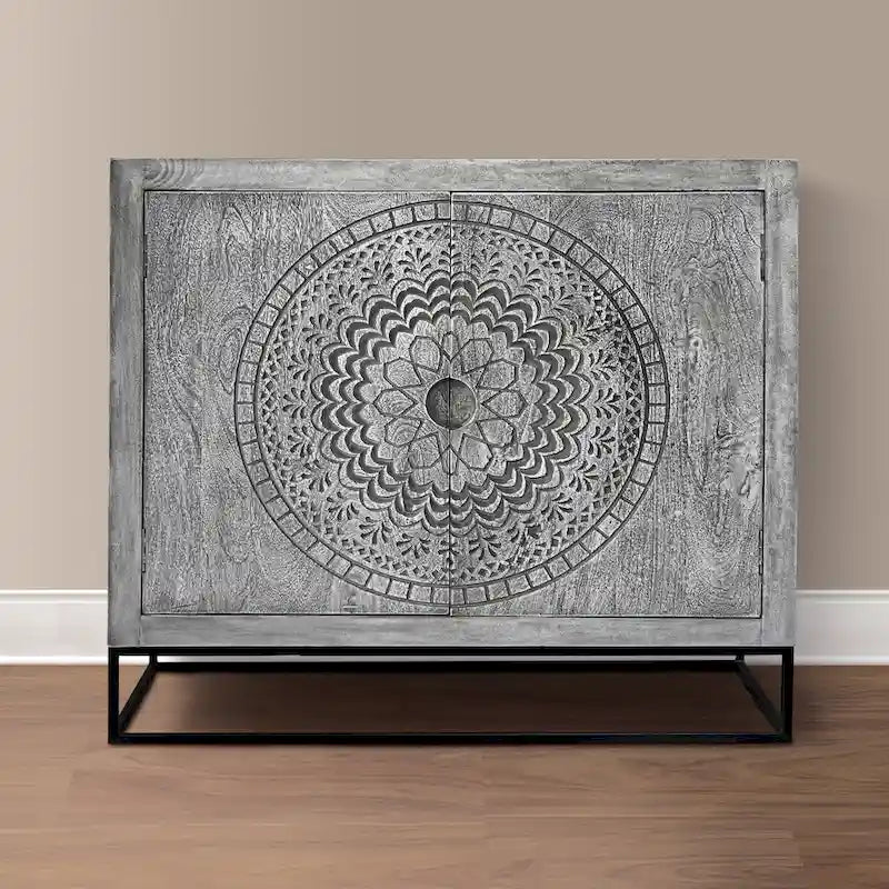 Meuble d'appoint 99 cm en manguier artisanal avec portes médaillon – Piétement en fer gris et noir