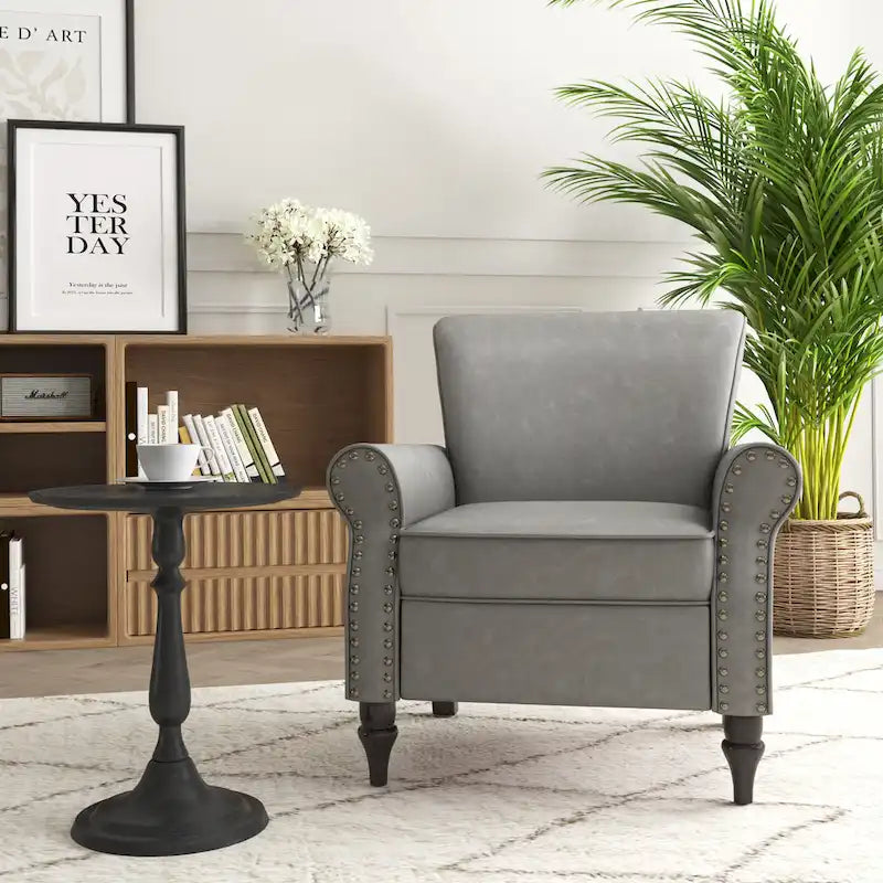 Fauteuil d'appoint en similicuir avec accoudoirs roulés et garniture cloutée – Chaise de salon classique avec pieds en bois massif