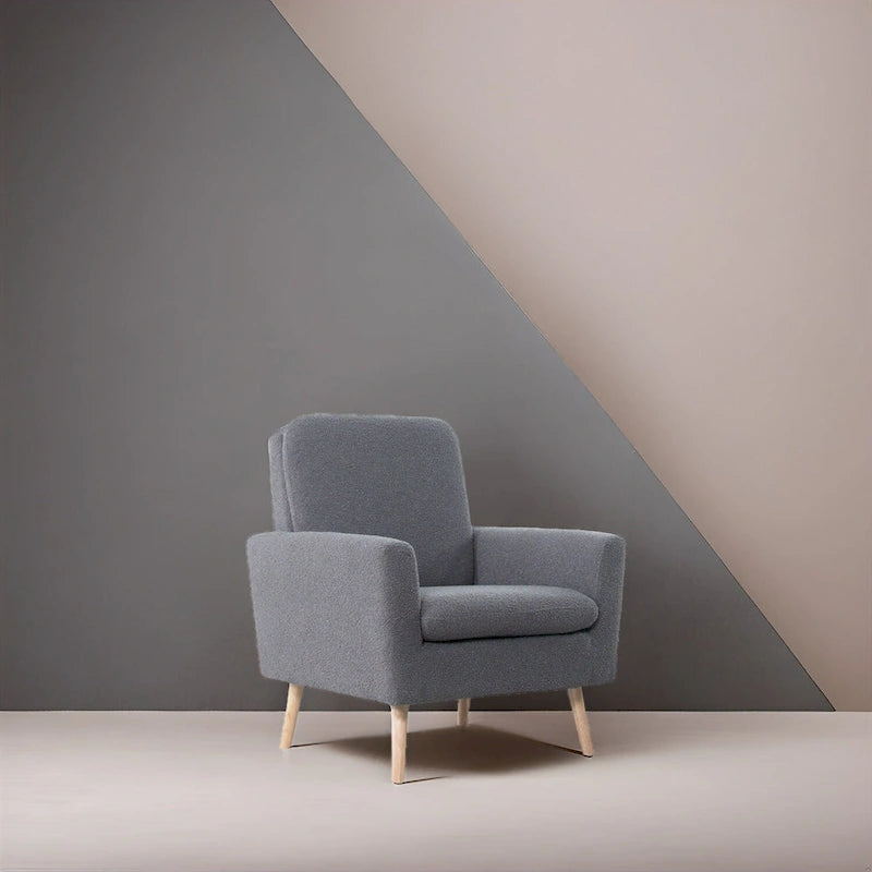 Fauteuil d'appoint moderne du milieu du siècle avec pieds en chêne