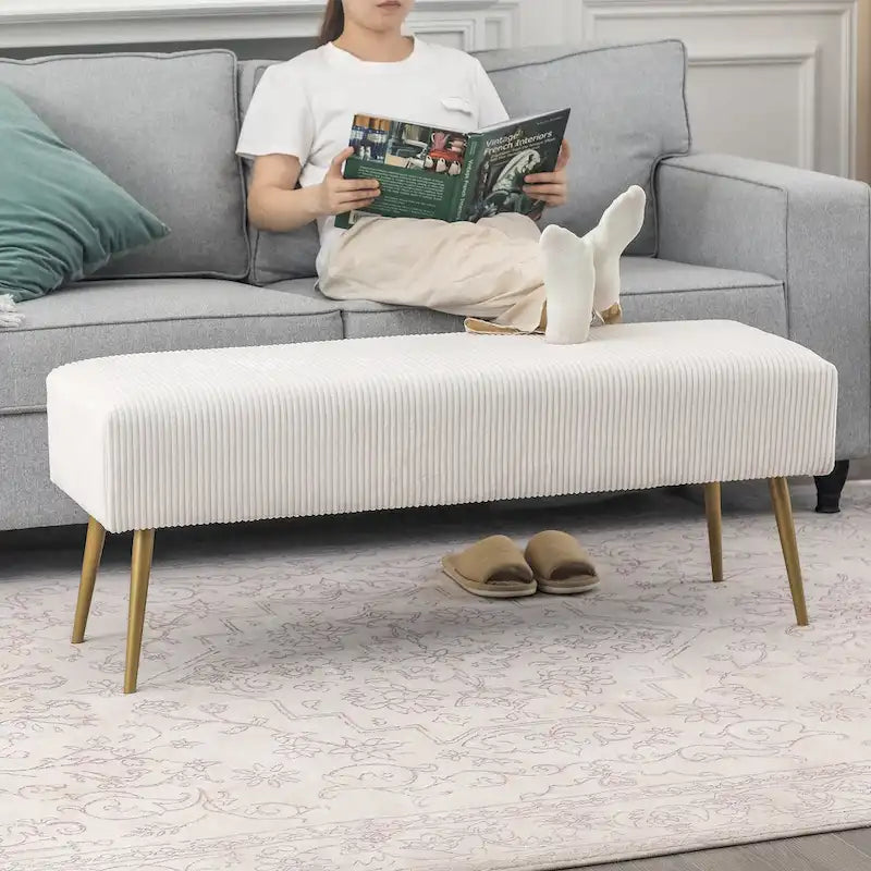 Banc rembourré en velours rayé 43" avec pieds en métal doré – pour le bout de lit, l'entrée et le salon