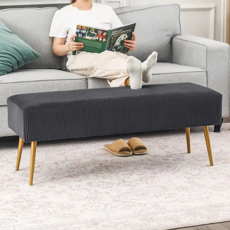 Banc rembourré en velours rayé 43" avec pieds en métal doré – pour le bout de lit, l'entrée et le salon